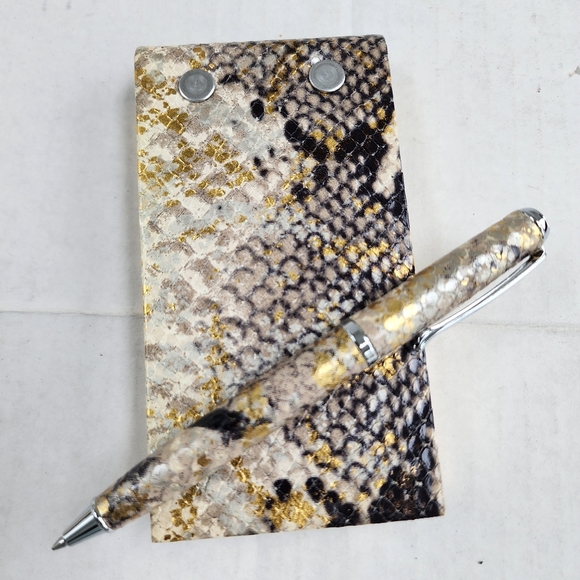 Graphic Image Refillable Gold Italian Leather Python Flip Pad Pen Set - Picture 9 of 12